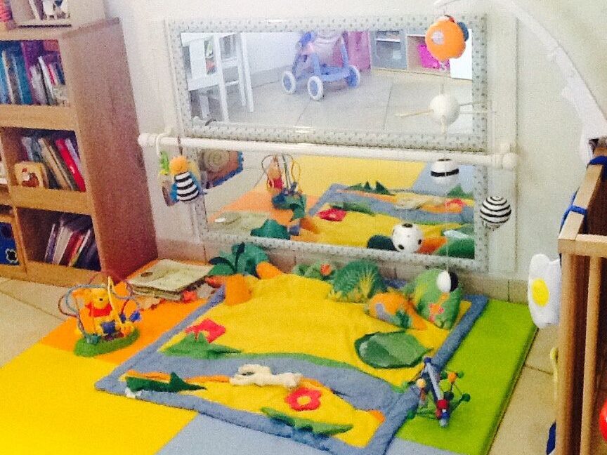 Comment aménager une bibliothèque Montessori Nido ?