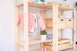 Comment créer un meuble Montessori DIY pour enfants ?