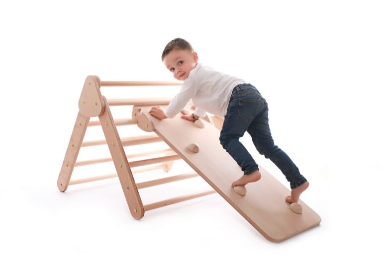 Où trouver un triangle de Pikler fabriqué en France ?