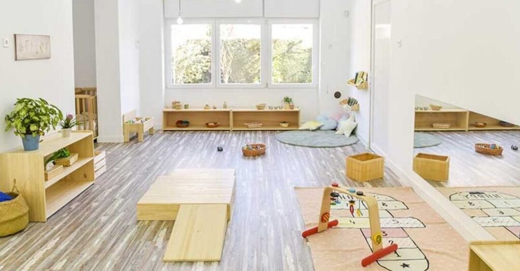 Qu'est-ce qu'une classe Montessori Nido ?