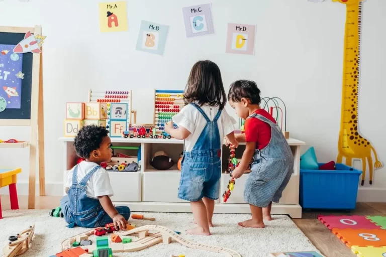 Comment créer une aire de jeu Nido Montessori chez soi ?