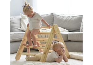 Comment utiliser le triangle de motricité Pikler pour le développement de l'enfant ?