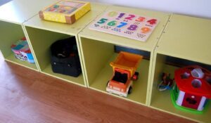 Pourquoi choisir le tour d'observation King Jouet pour votre enfant Montessori ?